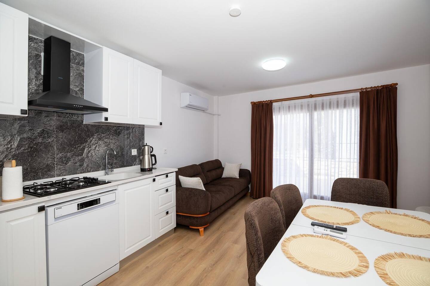 Uralya Balkon - 16